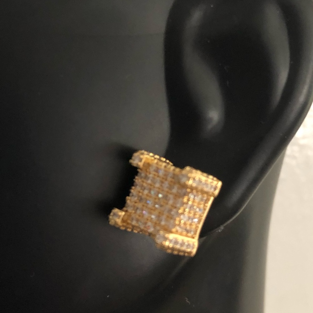 18k Gold plated cubic zirconia Men’s earrings